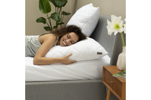 Подушка NORDIC COMFORT IDEIA 70х70 см чехол с стежкой антиаллергенное волокно белая